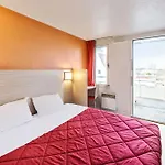 Premiere Classe Hotel