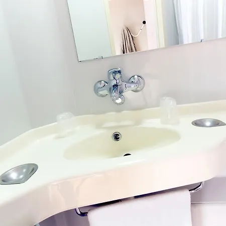 Premiere Classe Hotell *