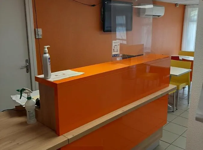 Hotel Premiere Classe *