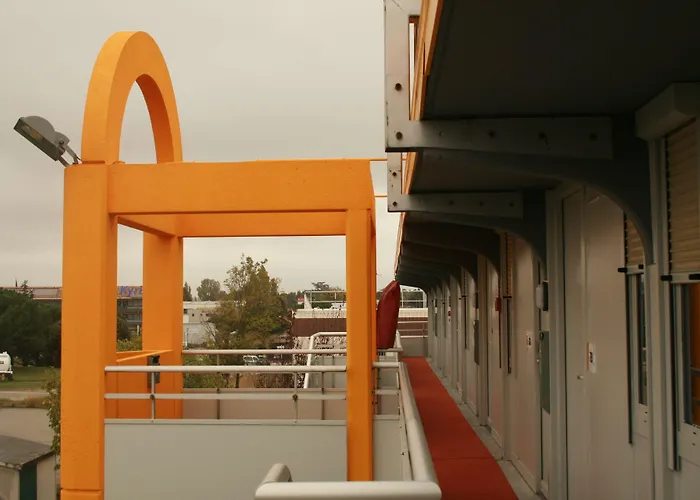 Hotel Premiere Classe *